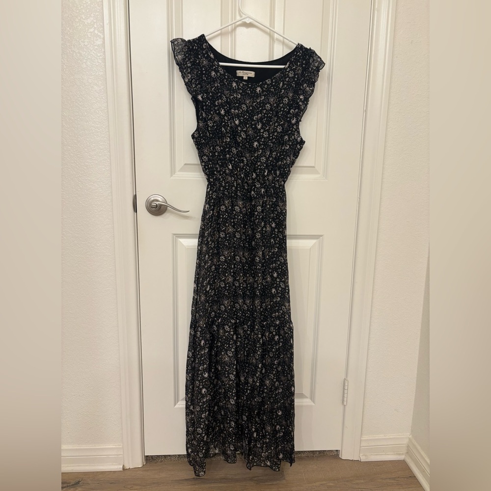 Le Ragazze Chic Black Floral Maxi Dress